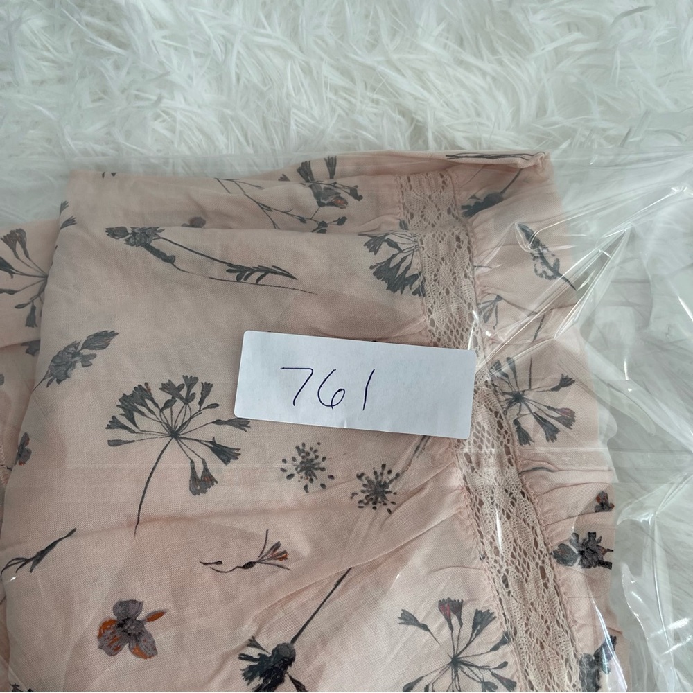 Melrose And Market Floral Babydoll Top Womens Small Petite Blush Short Sleeve - Picture 8 of 8